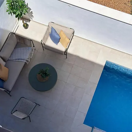 Rooftop & Pool House * Fuzeta