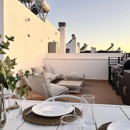 Rooftop & Pool House Дом отдыха