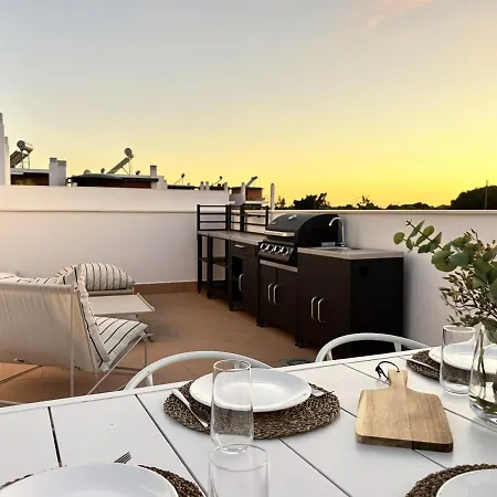 Дом отдыха Rooftop & Pool House Фузета
