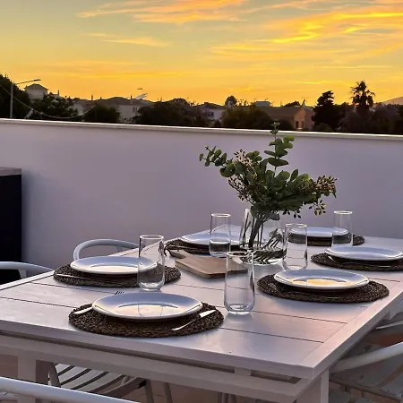 Σπίτι διακοπών Rooftop & Pool House