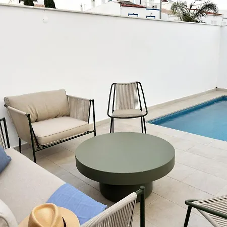 Rooftop & Pool House Fuzeta