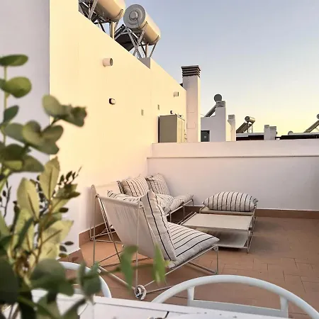 Rooftop & Pool House Fuzeta